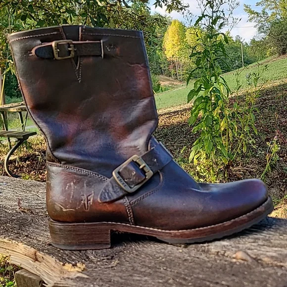 Frye women's leather boots size 8 - Picture 3 of 6
